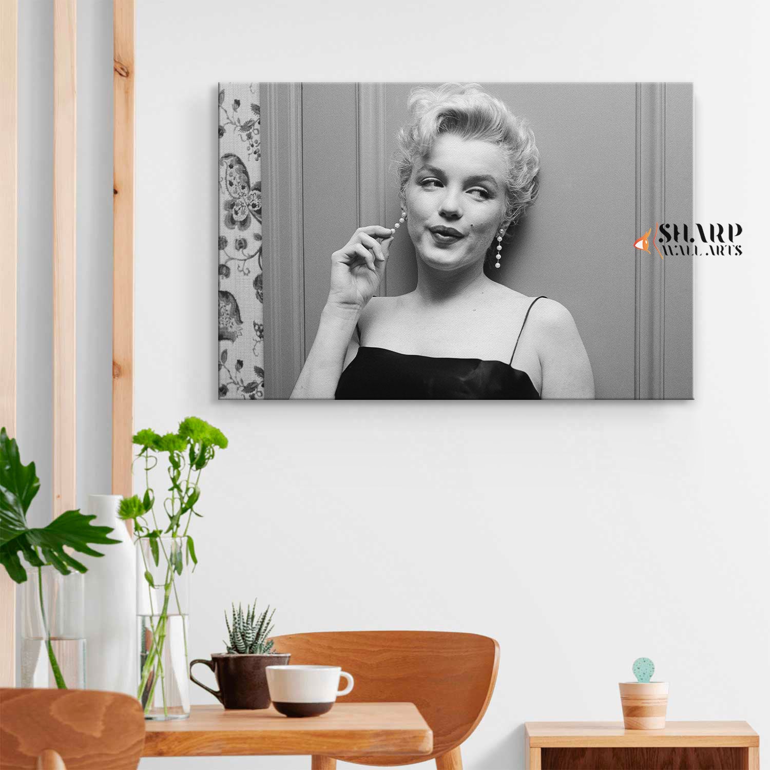 Marilyn Monroe Portrait With Pearl Earrings Wall Art Canvas